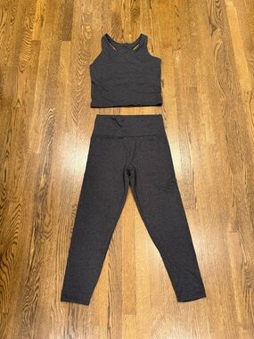 Zobha Charcoal Heathered Gray Crop Tank and High-Waist Leggings Set